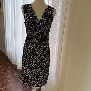 Ann Taylor Black and White Patterned Midi Dress